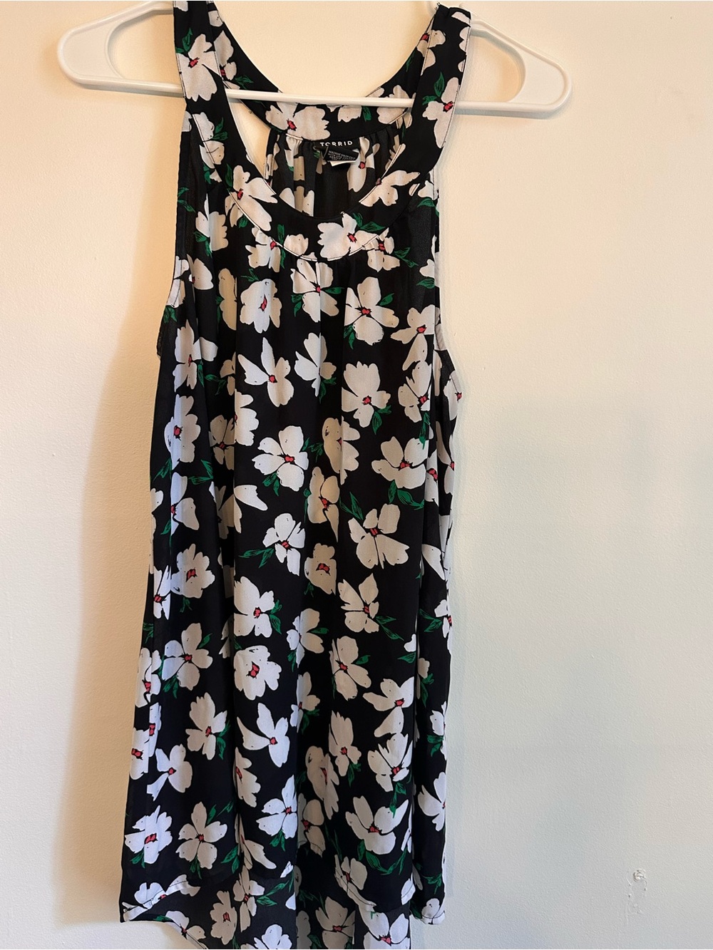 Torrid Size 0 Black Floral Sleeveless Blouse Top